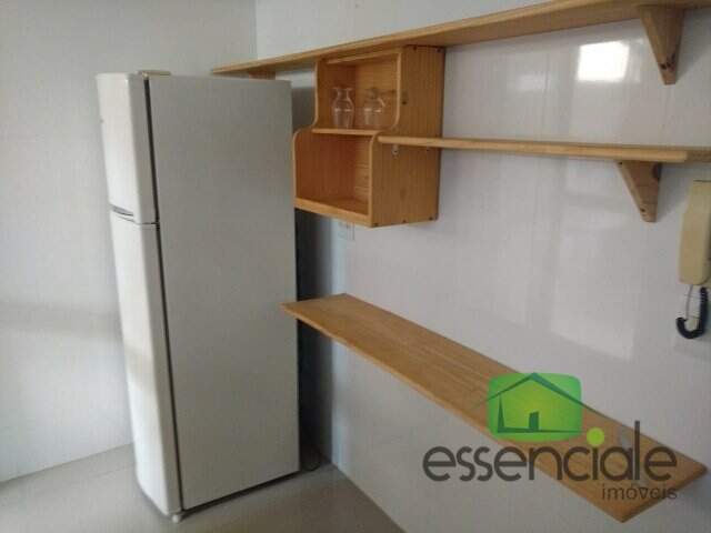 Apartamento 02 Quartos Mobiliado com área privativa no Bairro Cabral - Contagem - MG R$ 2.100,00