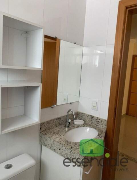 Apartamento 02 Quartos Mobiliado com área privativa no Bairro Cabral - Contagem - MG R$ 2.100,00