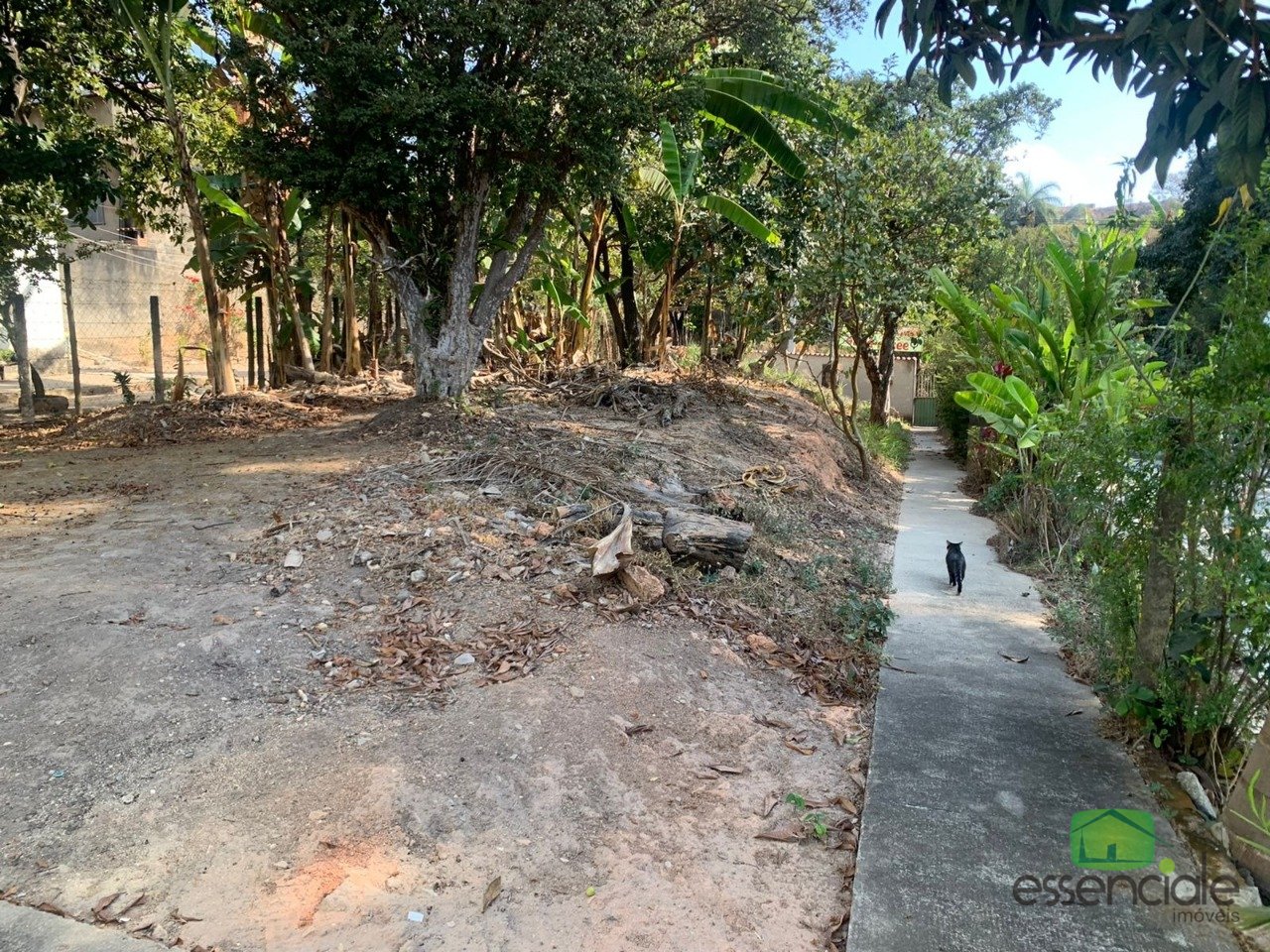Lote retangular á venda com 2000m² bairro Tijuca - Contagem MG