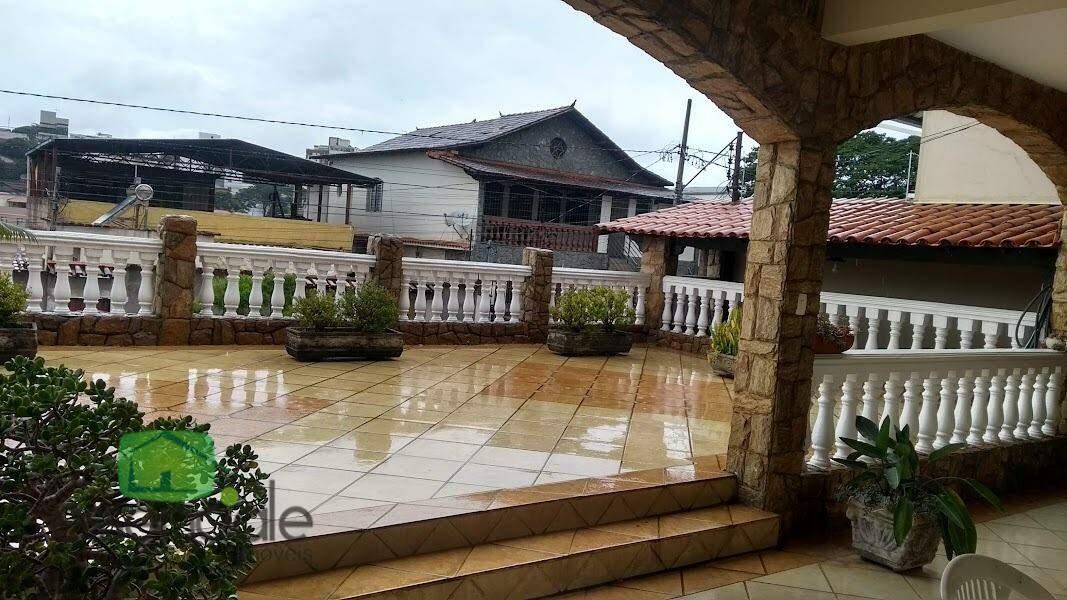 Casa à venda no bairro Vera Cruz, em Contagem - MG