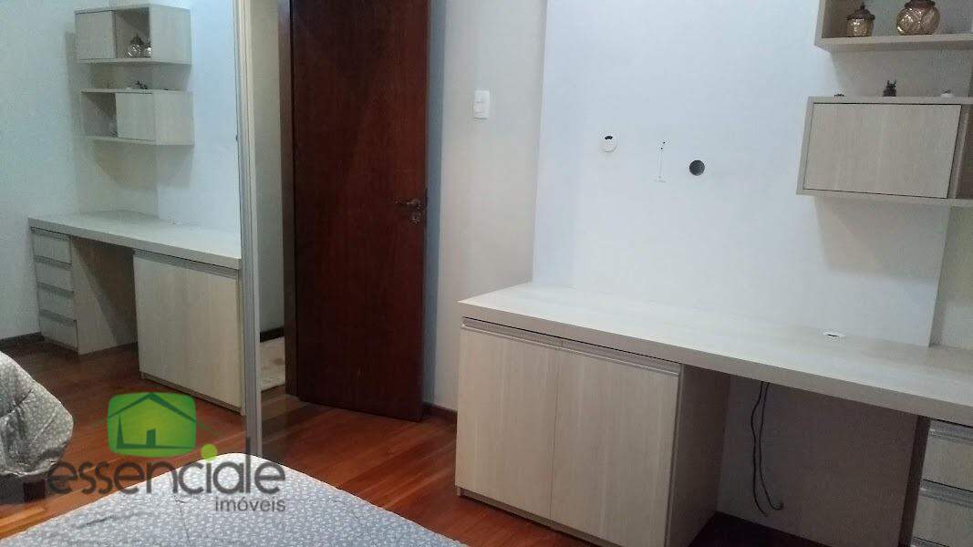 Casa à venda no bairro Vera Cruz, em Contagem - MG