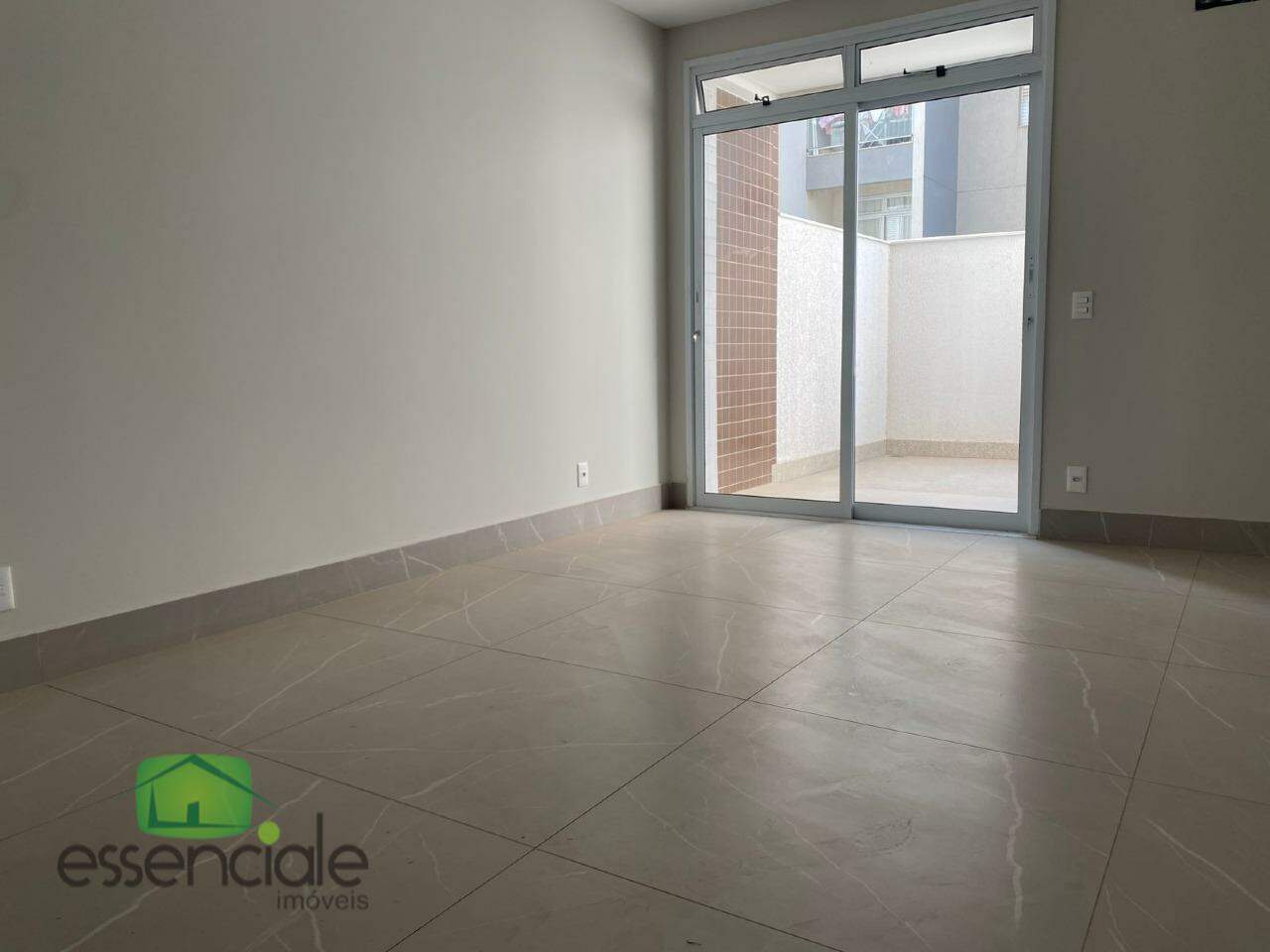 Apartamento com área privativa à venda no bairro Fonte Grande, Contagem – 3 quartos, suíte e 2 vagas