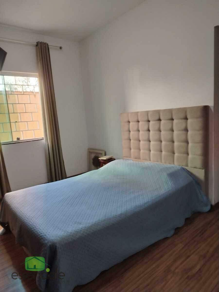 Casa geminada à venda no bairro Novo Eldorado, em Contagem - MG