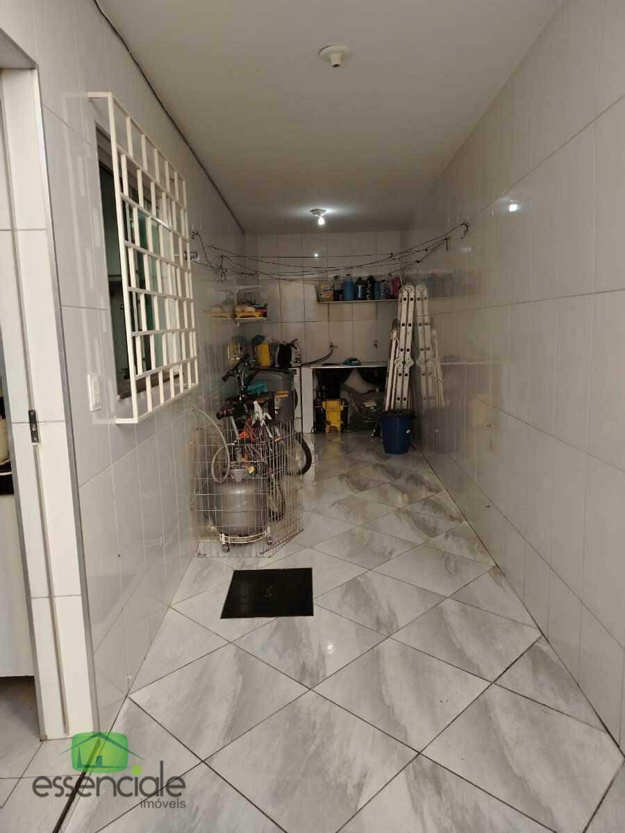 Casa geminada à venda no bairro Novo Eldorado, em Contagem - MG