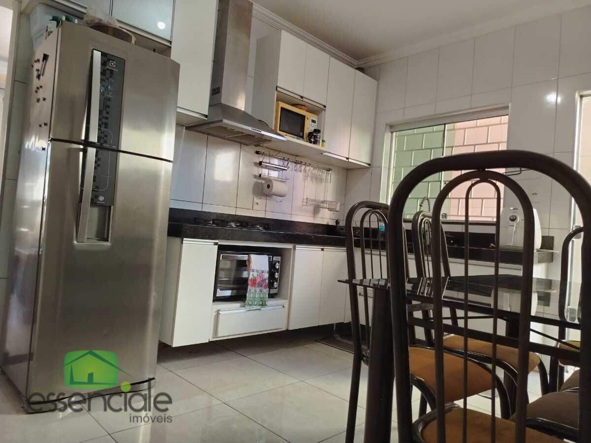 Casa geminada à venda no bairro Novo Eldorado, em Contagem - MG