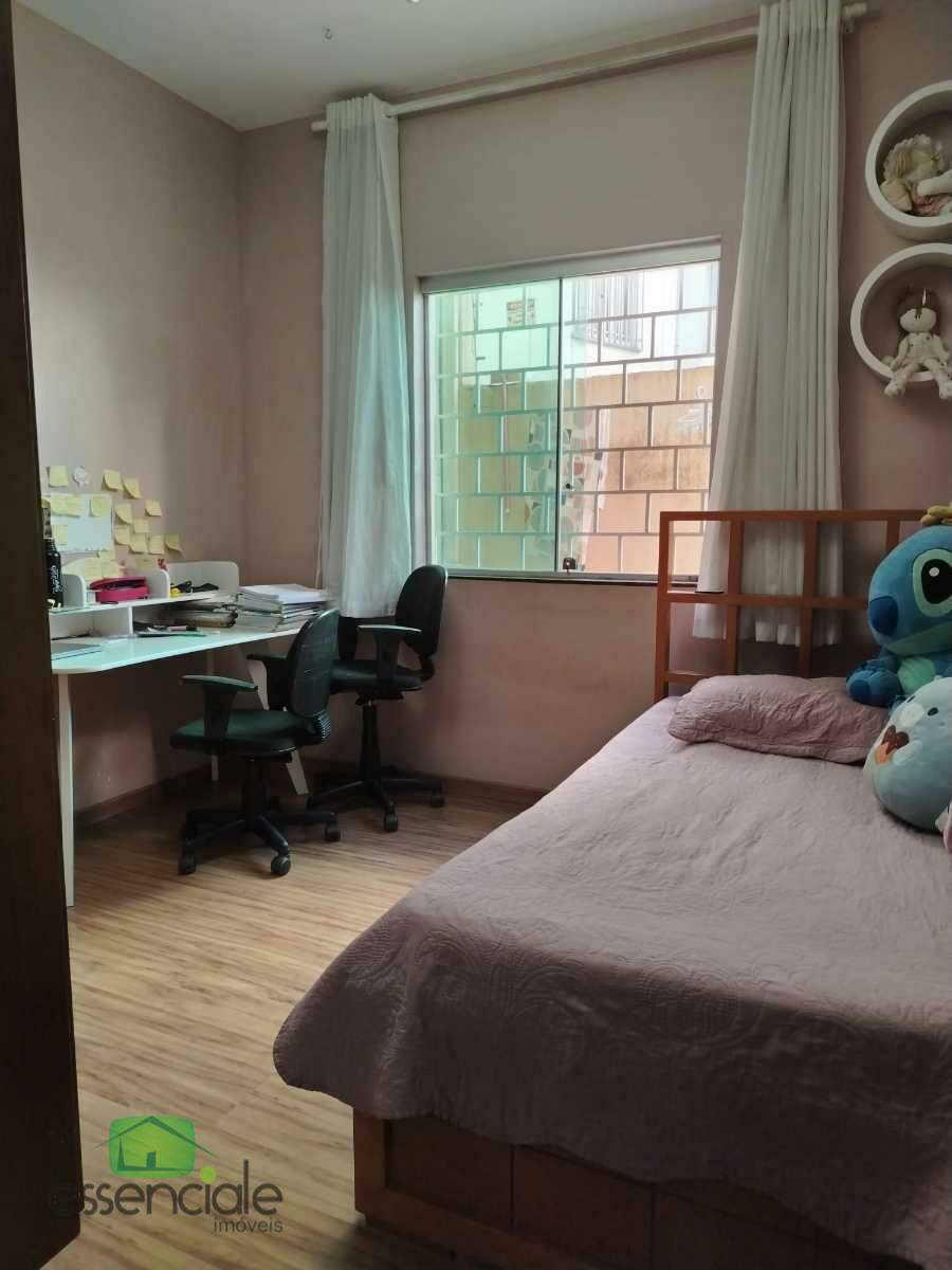 Casa geminada à venda no bairro Novo Eldorado, em Contagem - MG