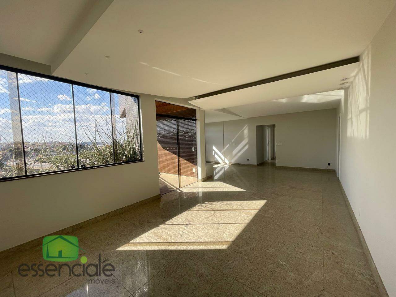 Apartamento 3 quartos suite, andar alto, centro do Barreiro lazer Por R$ 895.000,00
