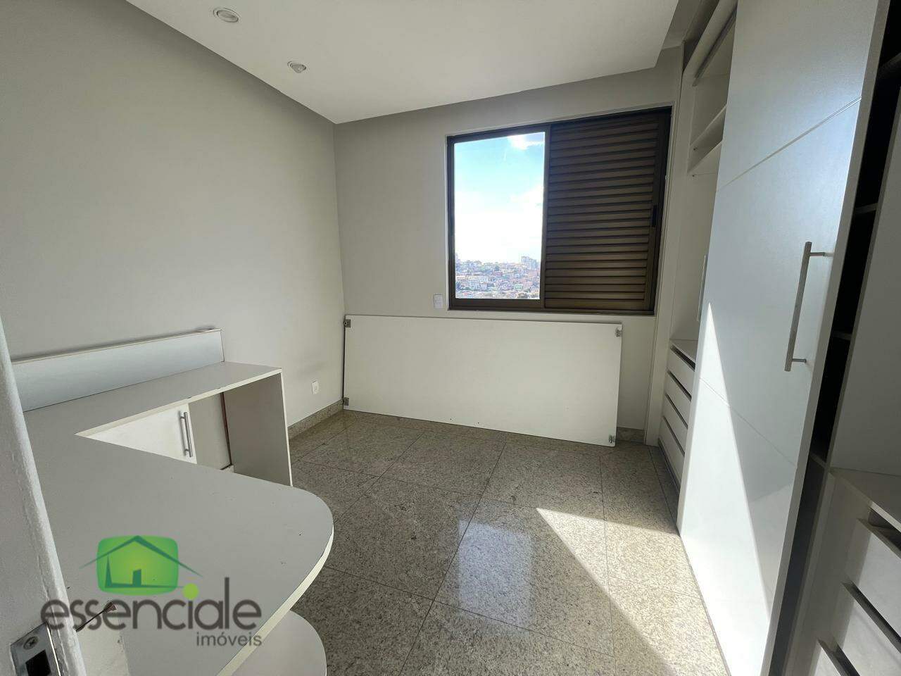 Apartamento 3 quartos suite, andar alto, centro do Barreiro lazer Por R$ 895.000,00