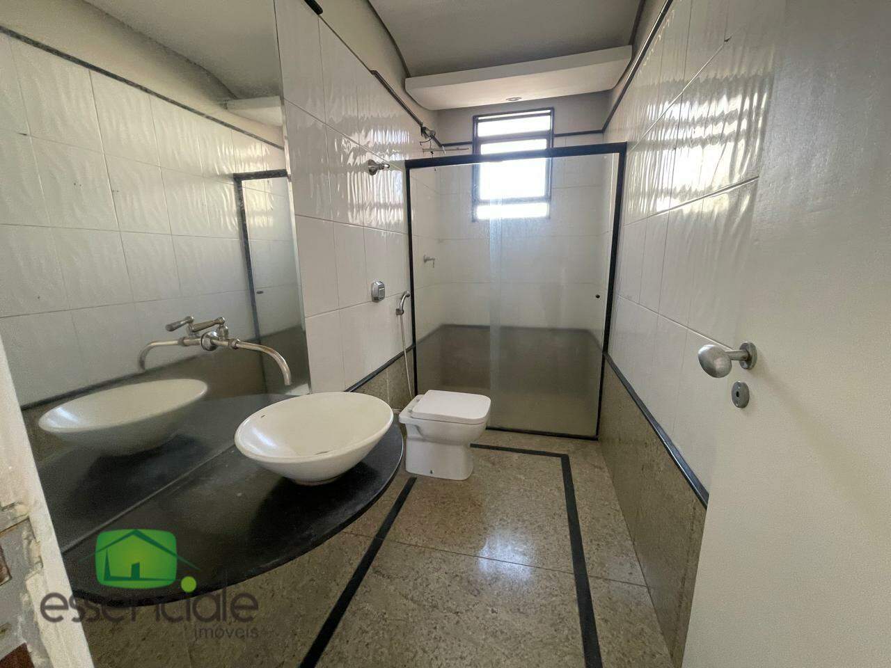 Apartamento 3 quartos suite, andar alto, centro do Barreiro lazer Por R$ 895.000,00