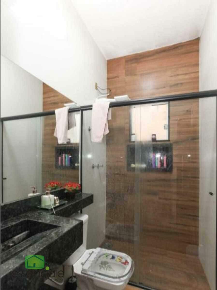 Casa de 180 m² com 3 quartos sendo uma suíte no bairro Industrial a venda por R$ 650.000,00