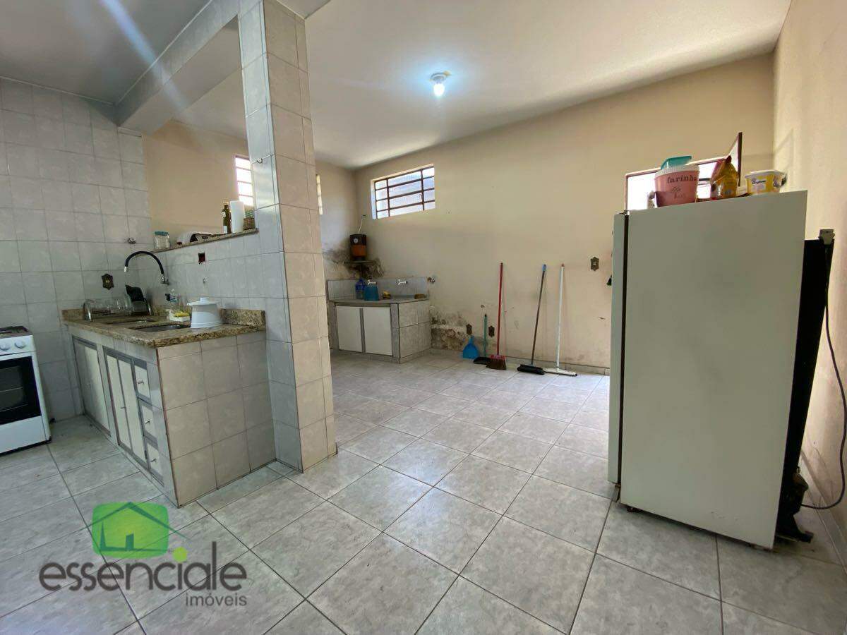 Casa com 405 m² e 5 quartos no bairro Novo eldorado à venda por R$ 745.000,00