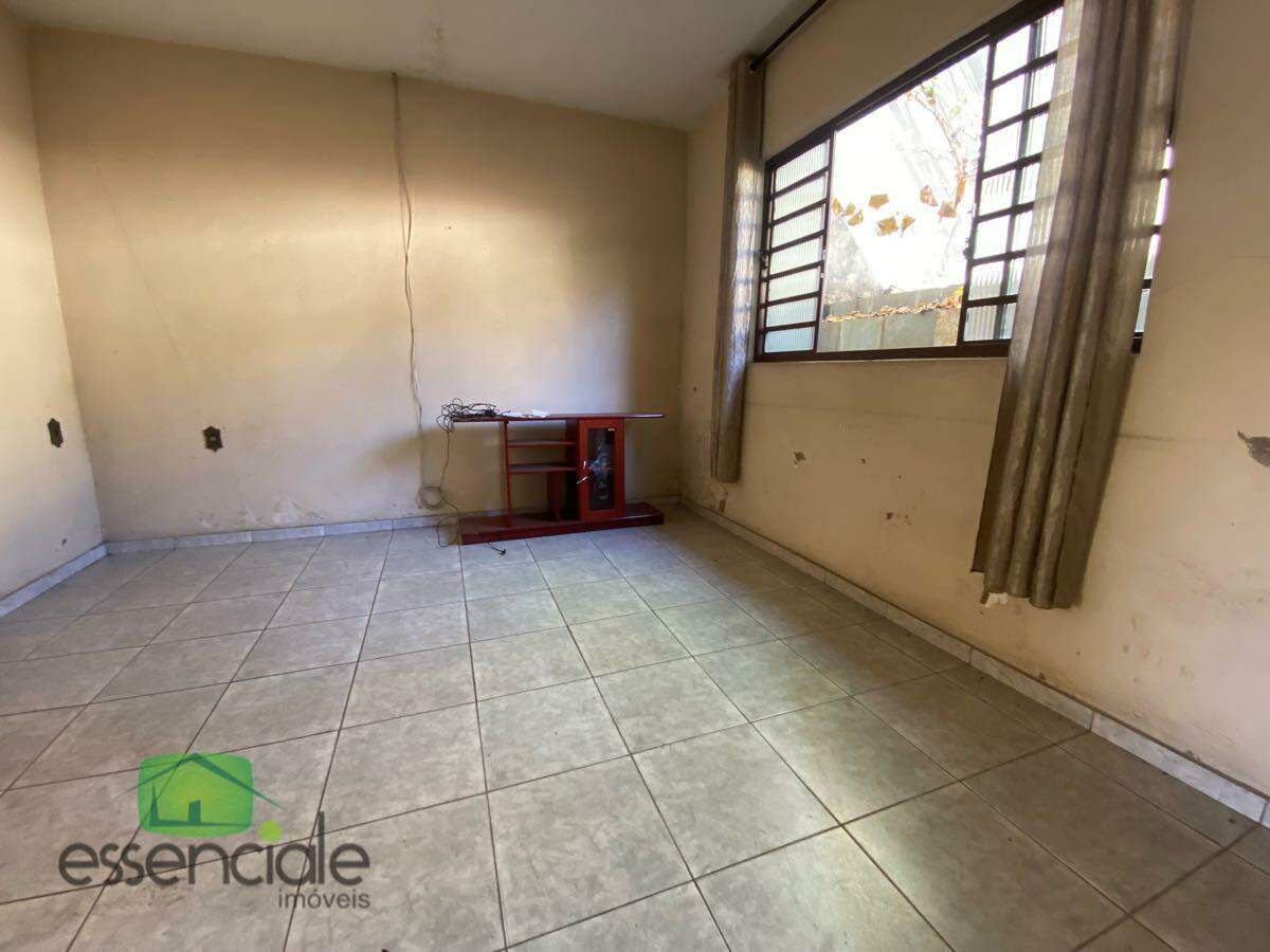 Casa com 405 m² e 5 quartos no bairro Novo eldorado à venda por R$ 745.000,00