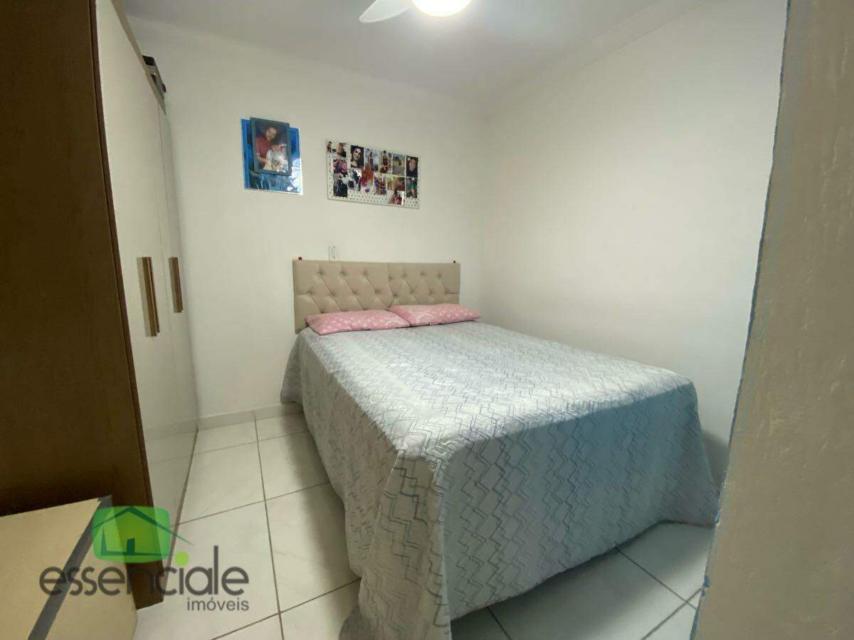 Casa com 200 m² e 4 quartos no bairro Água branca à venda por R$ 760.000