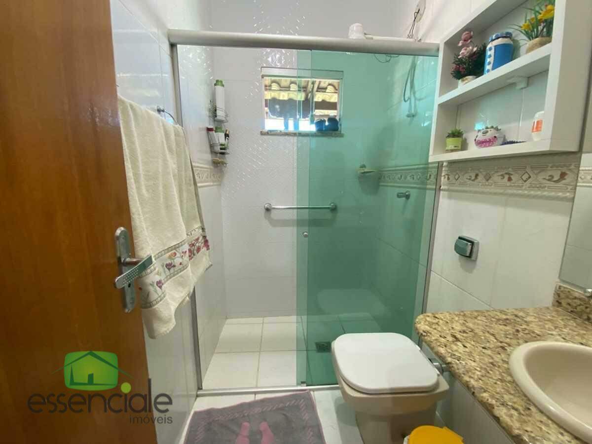 Casa de 336m² com 4 quartos sendo 1 suíte no bairro Bandeirantes à venda por R$ 960.000