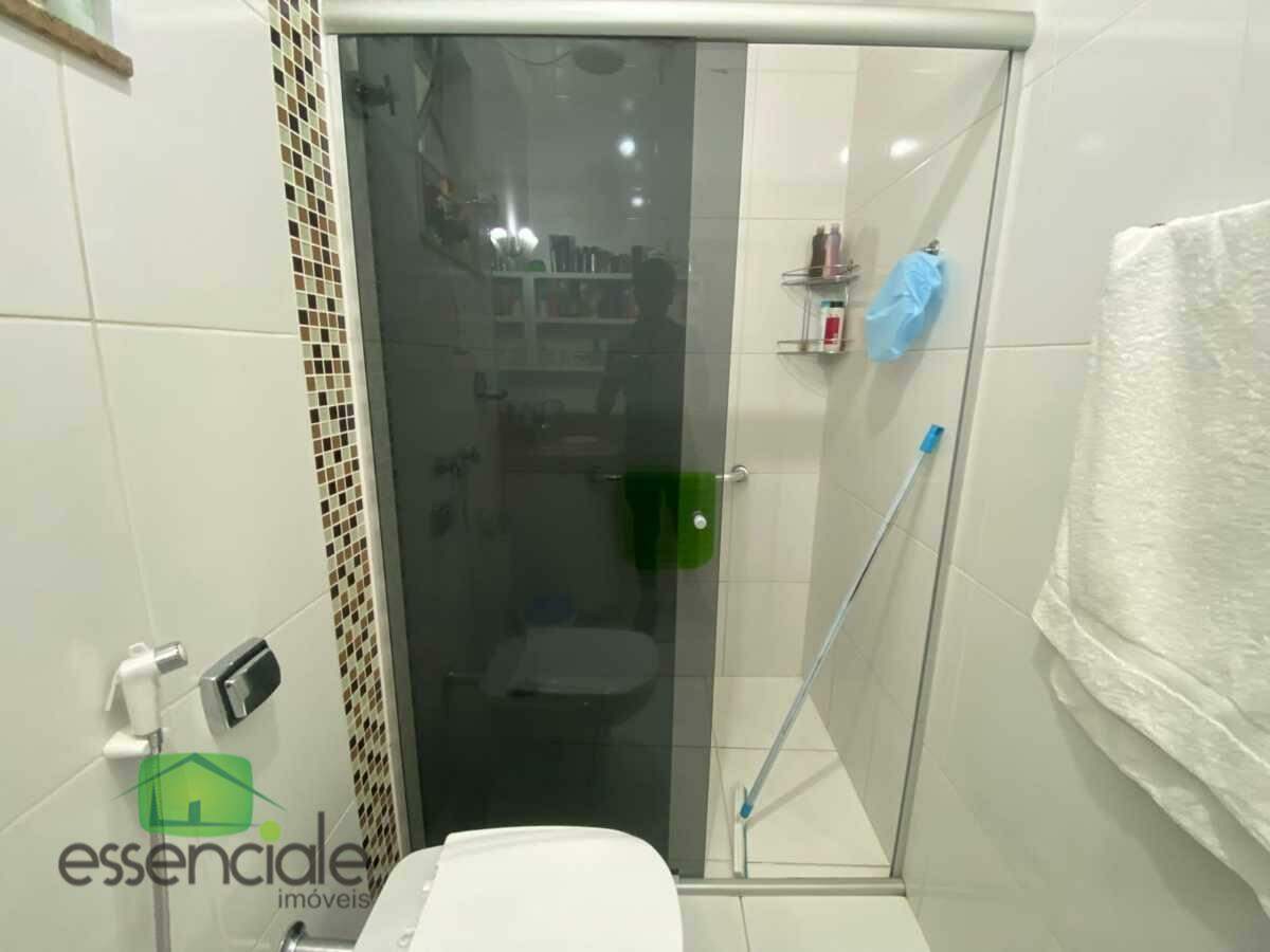 Casa de 336m² com 4 quartos sendo 1 suíte no bairro Bandeirantes à venda por R$ 960.000