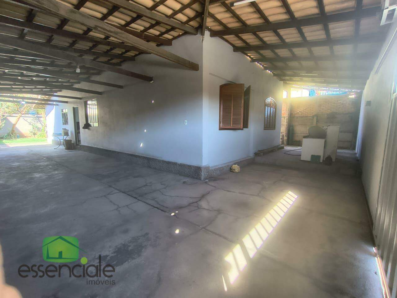 Casa de 172 m², 3 quartos, 5 vagas no bairro Flamengo em Contagem à venda por R$ 750.000,00