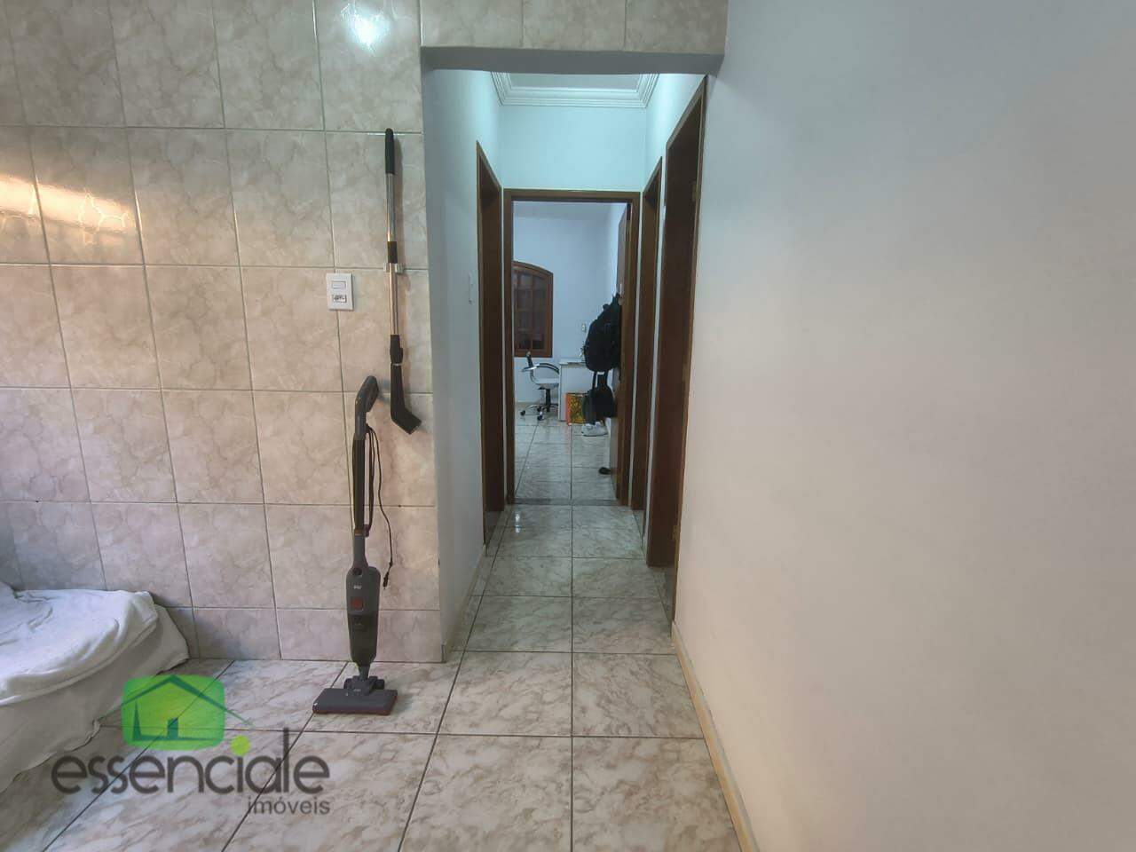 Casa de 172 m², 3 quartos, 5 vagas no bairro Flamengo em Contagem à venda por R$ 750.000,00
