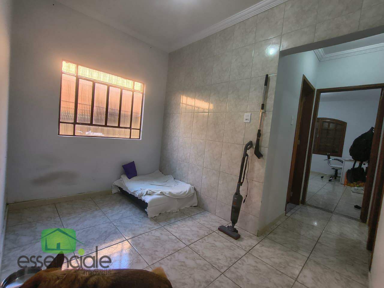 Casa de 172 m², 3 quartos, 5 vagas no bairro Flamengo em Contagem à venda por R$ 750.000,00