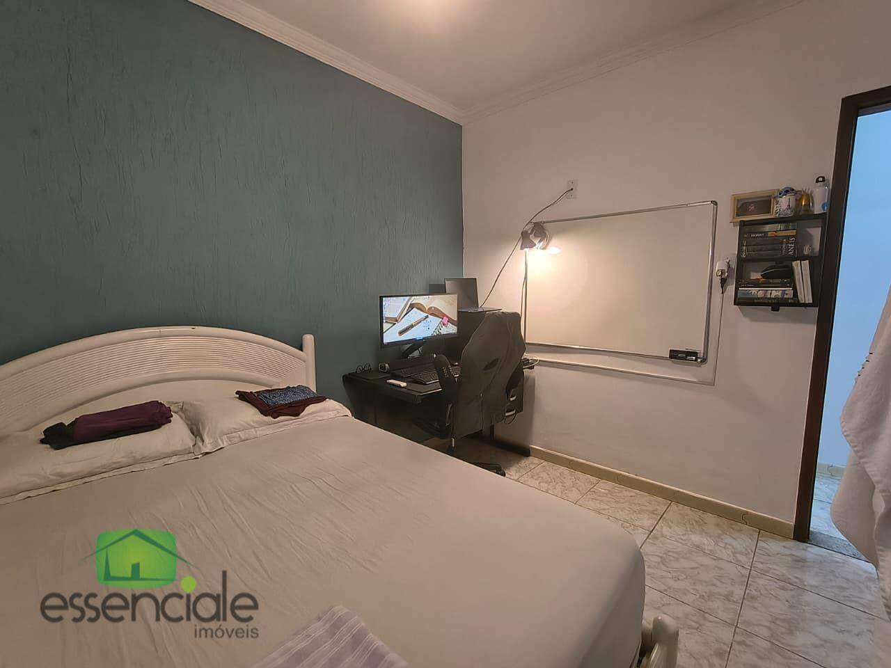 Casa de 172 m², 3 quartos, 5 vagas no bairro Flamengo em Contagem à venda por R$ 750.000,00