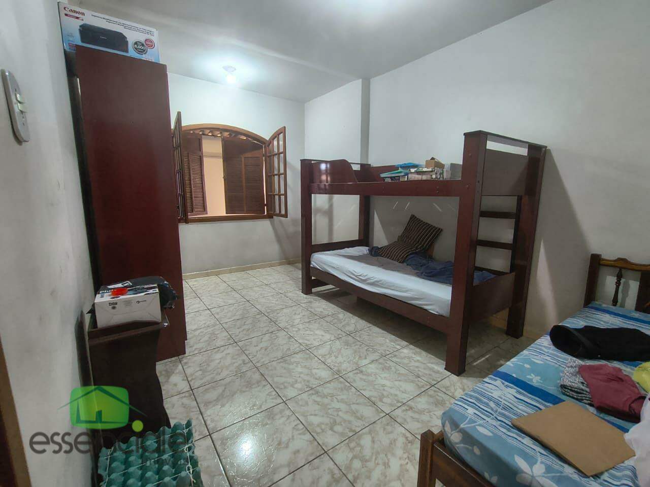 Casa de 172 m², 3 quartos, 5 vagas no bairro Flamengo em Contagem à venda por R$ 750.000,00