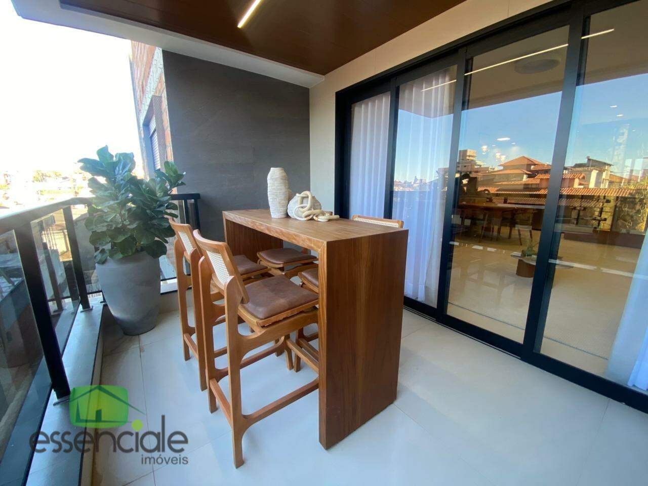 Apartamento com Área privativa, 3 quartos e 112m² no bairro Jardim Riacho a partir de R$1.080.000