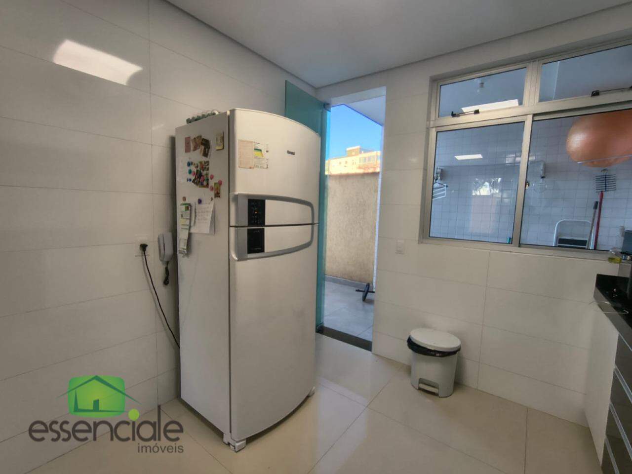 Apartamento com área privativa de 146 m² e 3 quartos no bairro Novo Eldorado em Contagem à venda por R$ 850.000,00