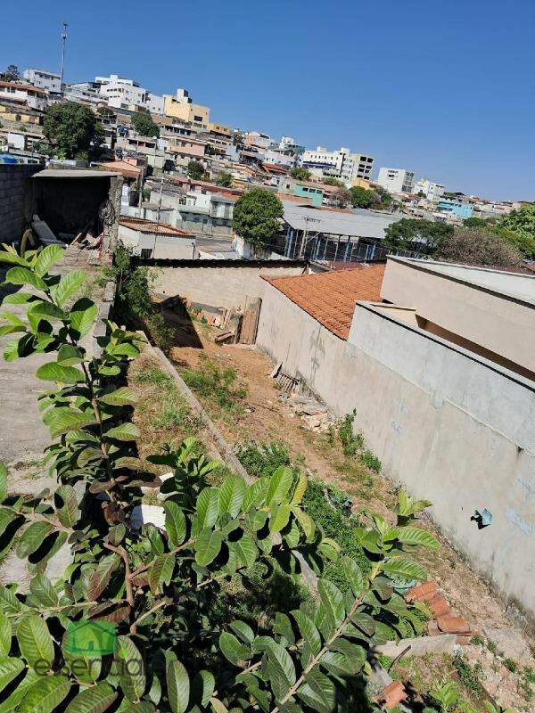Lote com 222 m² no bairro Industrial, em Contagem – MG, à venda por R$ 320.000