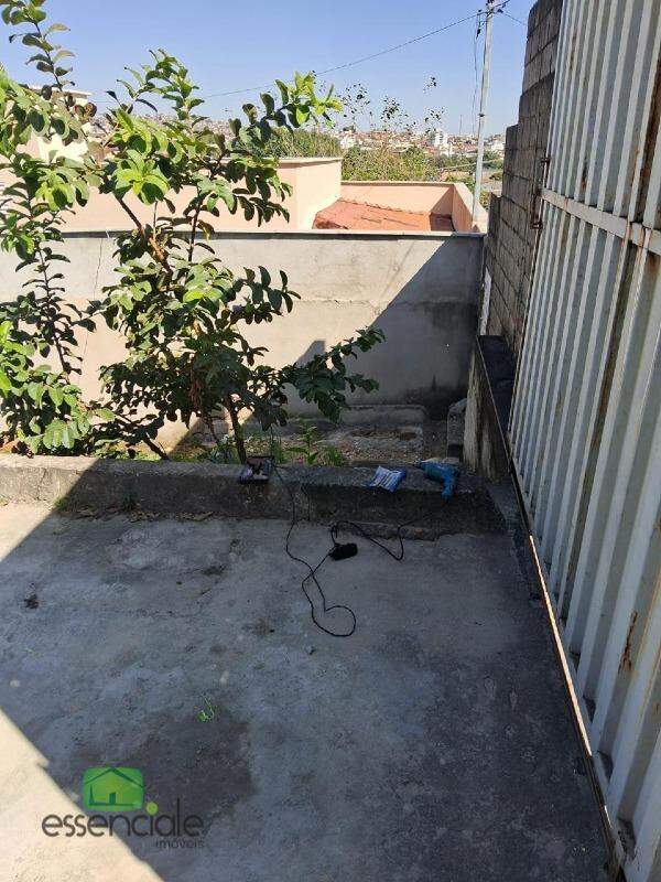 Lote com 222 m² no bairro Industrial, em Contagem – MG, à venda por R$ 320.000