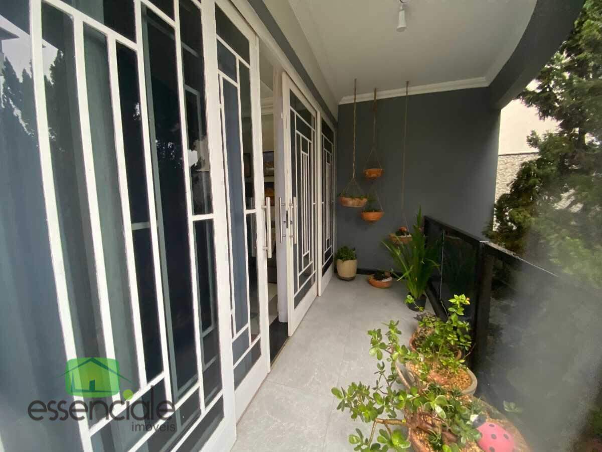 Casa de 250 m² e 3 quartos no bairro Europa à venda por R$ 1.250.000