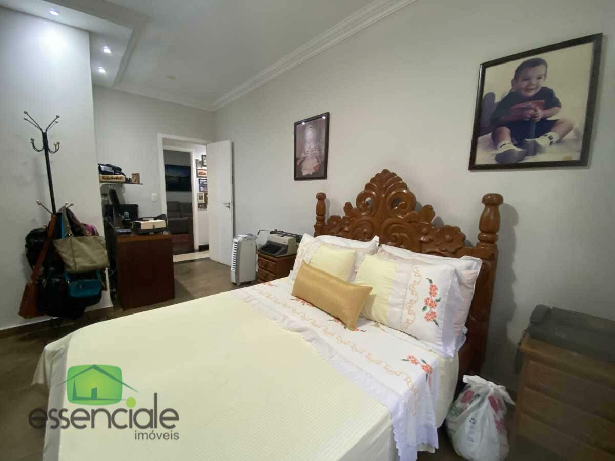 Casa de 250 m² e 3 quartos no bairro Europa à venda por R$ 1.250.000