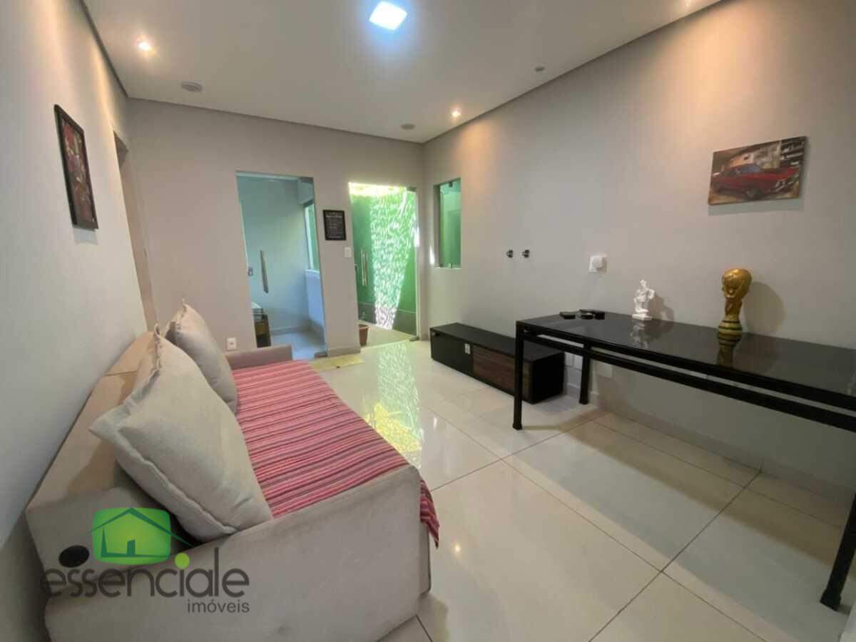 Casa de 130m² e 3 quartos no bairro Jardim Riacho das Pedras à venda por R$ 935.000