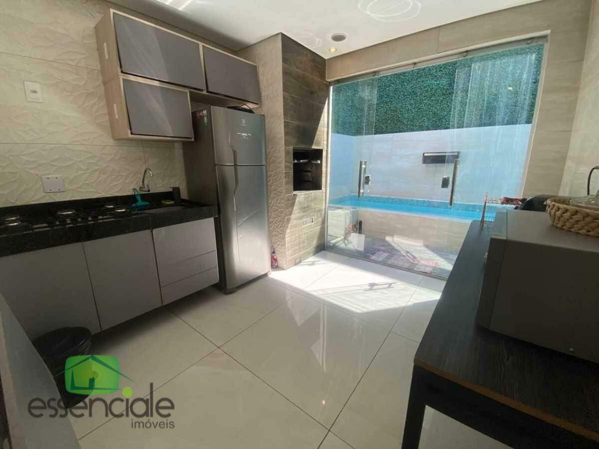 Casa de 130m² e 3 quartos no bairro Jardim Riacho das Pedras à venda por R$ 935.000