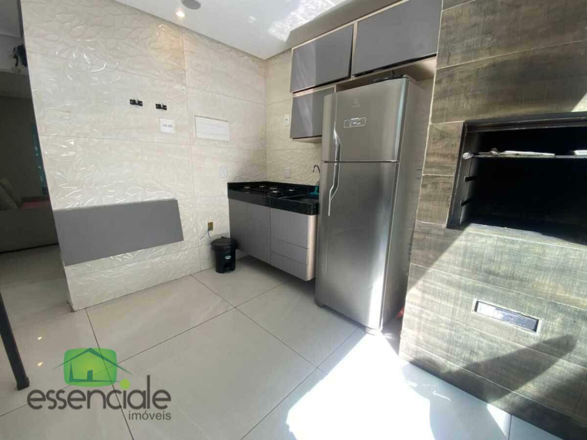 Casa de 130m² e 3 quartos no bairro Jardim Riacho das Pedras à venda por R$ 935.000