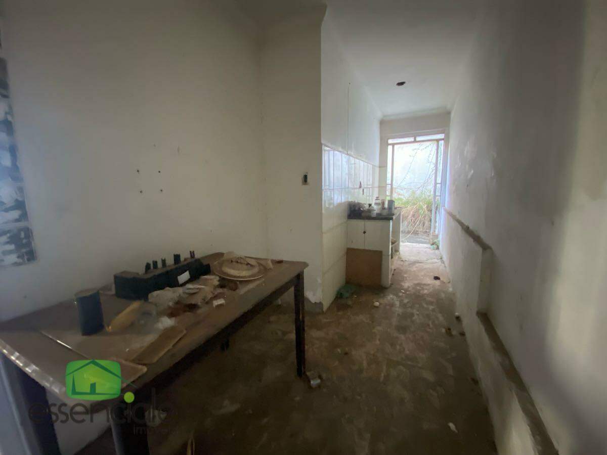 Casa de 360m² com 2 quartos no bairro Bandeirantes à venda por R$ 450.000