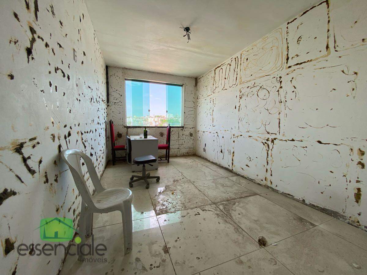 Casa de 300m² com 5 quartos no bairro Eldorado à venda por R$ 850.000
