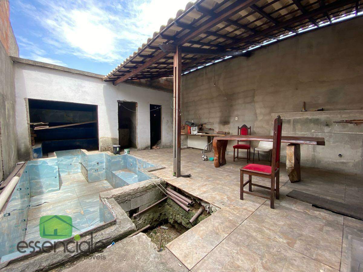 Casa de 300m² com 5 quartos no bairro Eldorado à venda por R$ 850.000