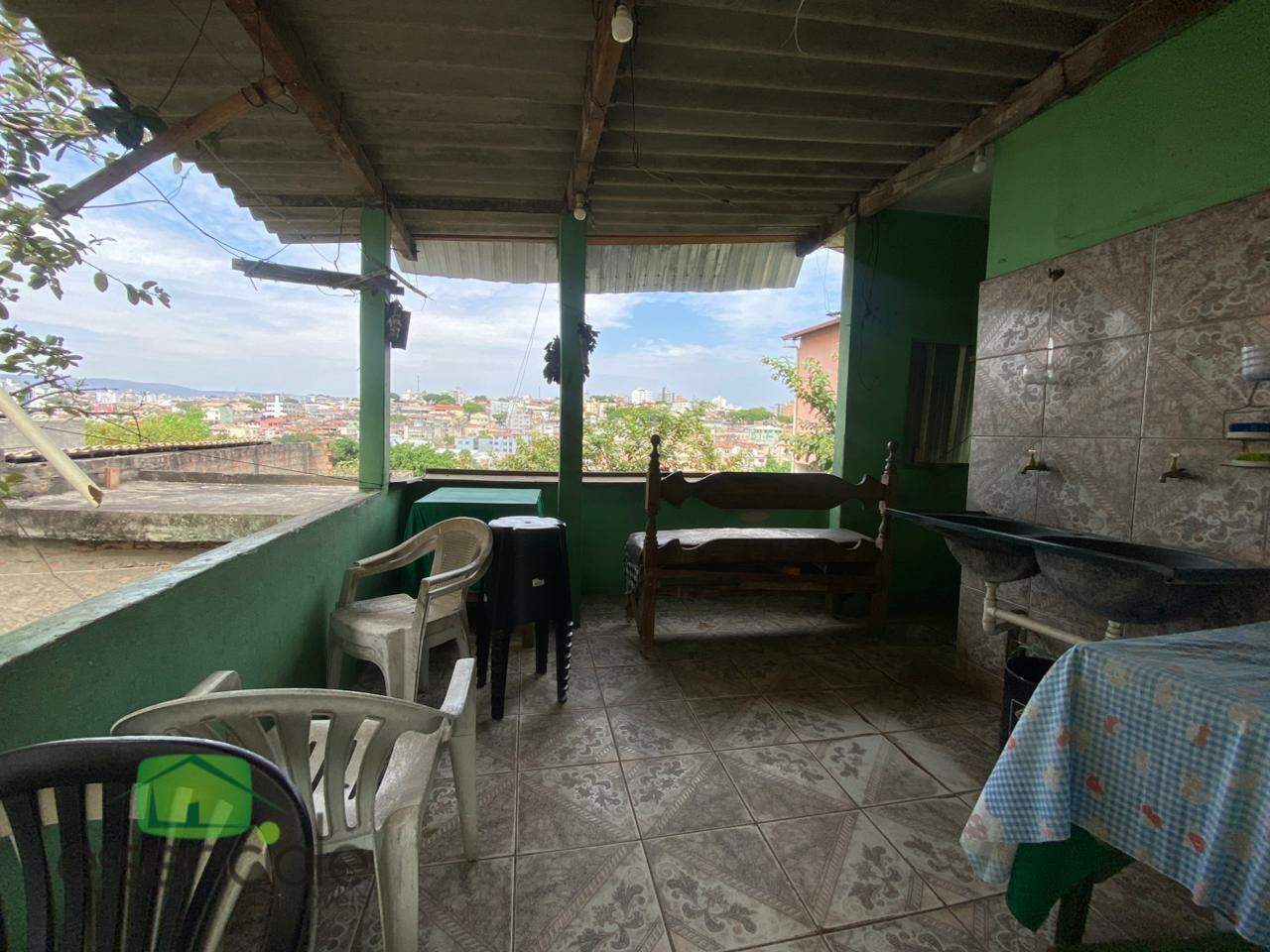 Casa de 390m² com 2 quartos no bairro Bandeirantes à venda por R$ 630.000