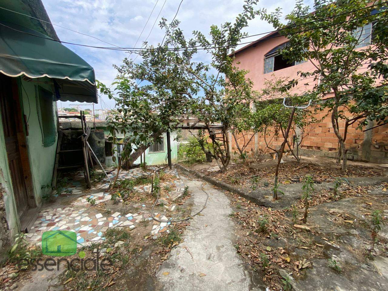 Casa de 390m² com 2 quartos no bairro Bandeirantes à venda por R$ 630.000