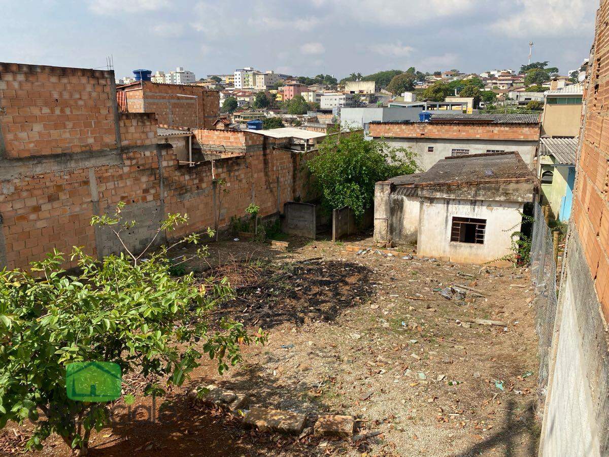 Lote com 360 m² no bairro Alvorada, em Contagem – MG, à venda por R$ 350.000