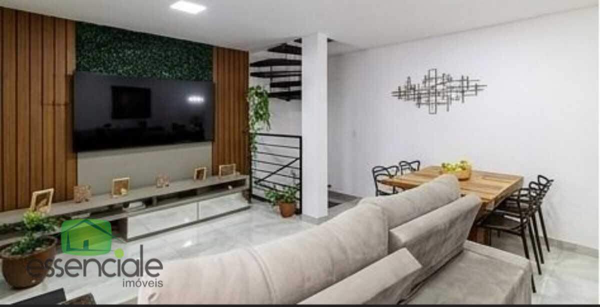 Casa de 180m² e 3 quartos no bairro Europa à venda por R$ 630.000