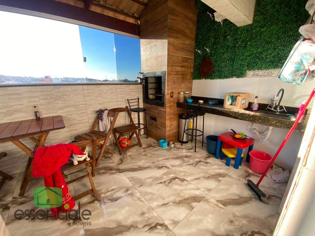 Cobertura com 140 m² e 3 quartos no bairro Novo Riacho à venda por R$ 530.000