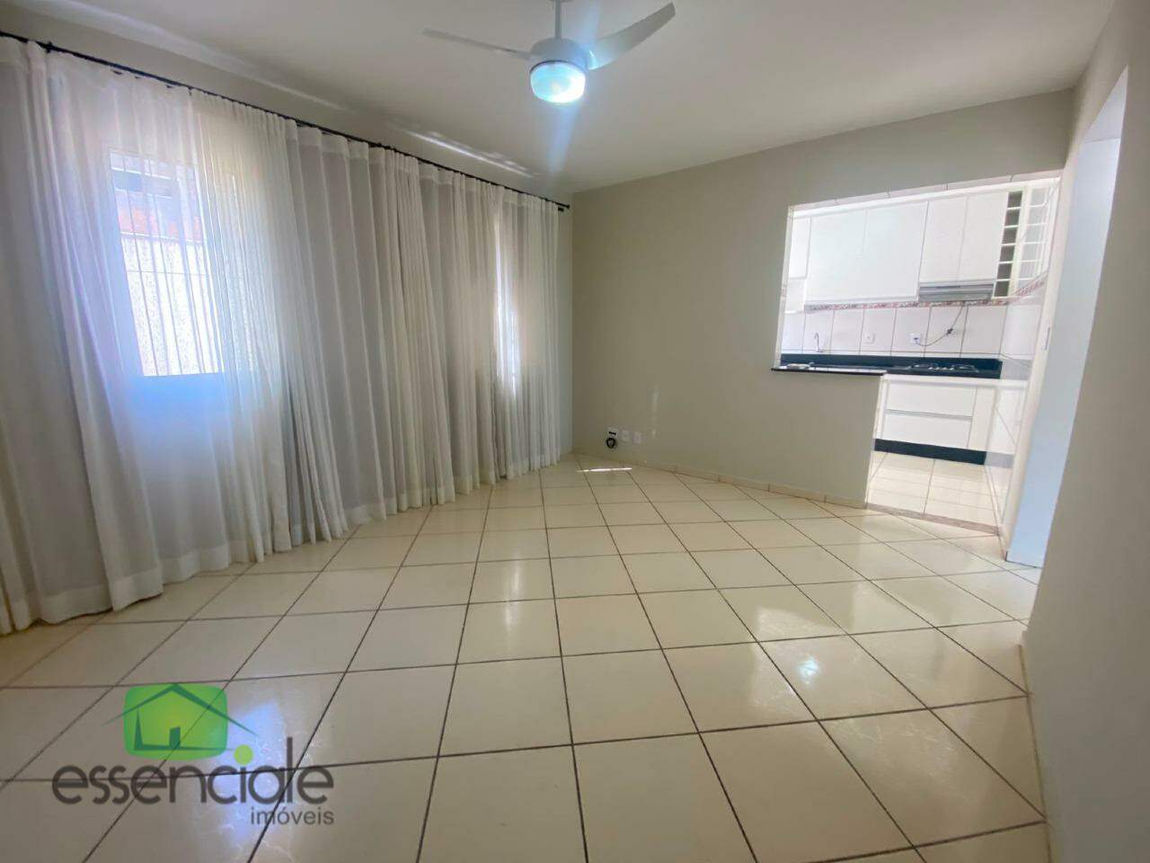 Apartamento de 76m² e 2 quartos no bairro Alvorada à venda por R$ 350.000