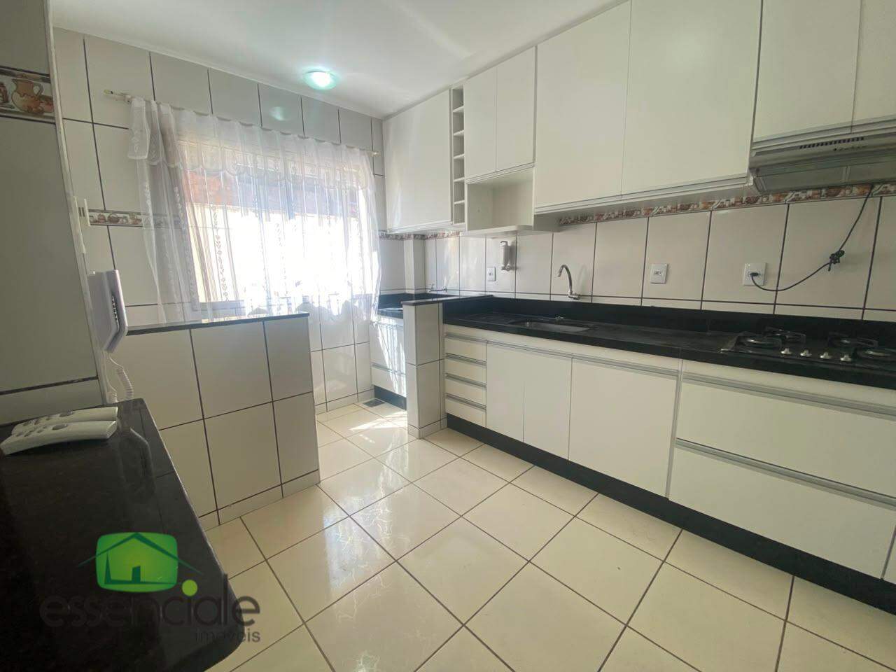Apartamento de 76m² e 2 quartos no bairro Alvorada à venda por R$ 350.000