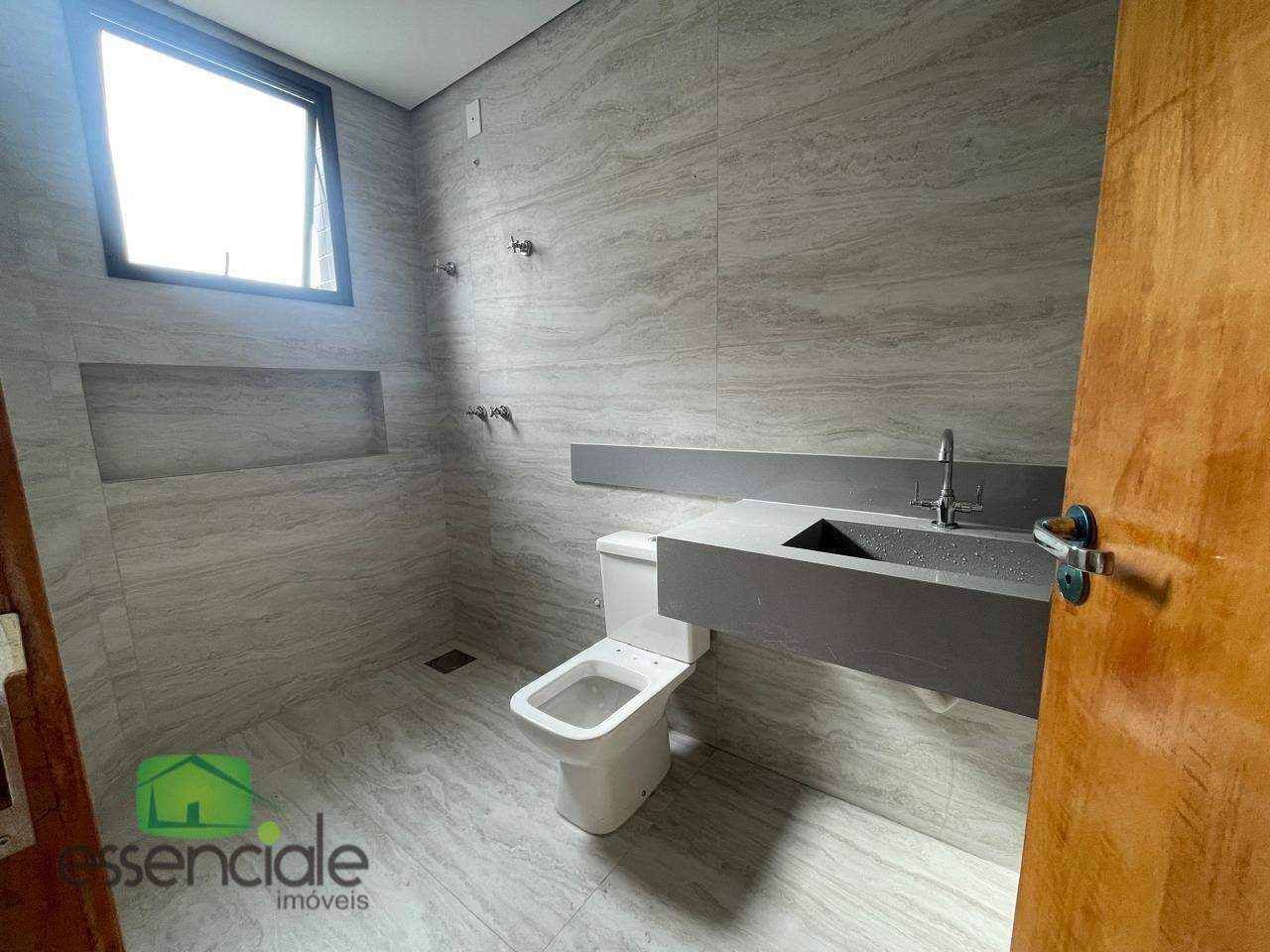 Apartamento de 270m² com 3 quartos no bairro Inconfidentes à venda por R$ 1.590.000