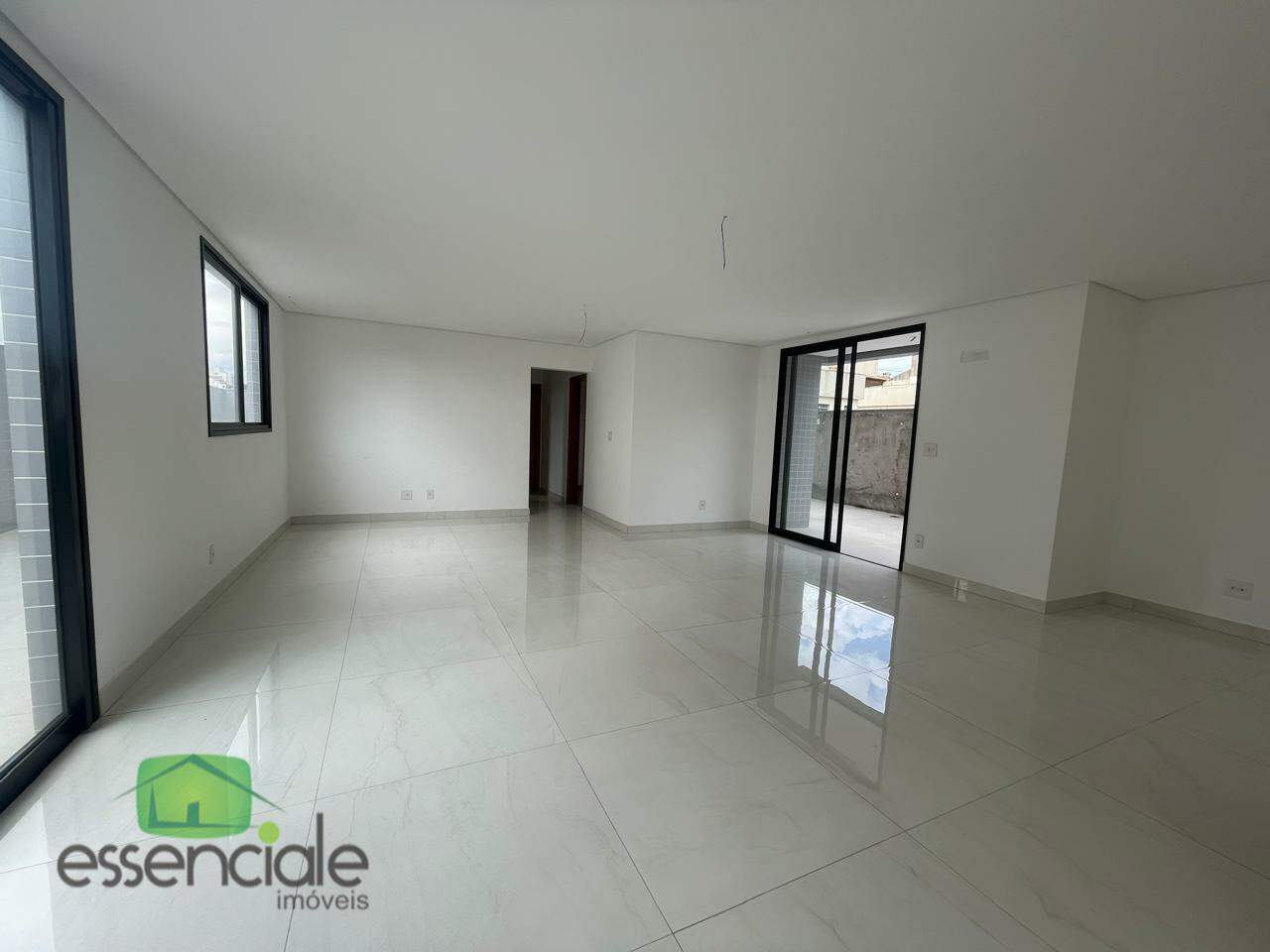 Apartamento de 270m² com 3 quartos no bairro Inconfidentes à venda por R$ 1.590.000