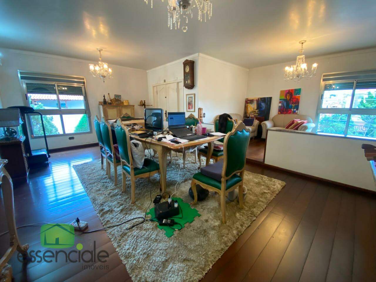 Casa com 860 m² e 4 quartos no bairro Jardim Riacho das Pedras à venda por R$ 4.000.000