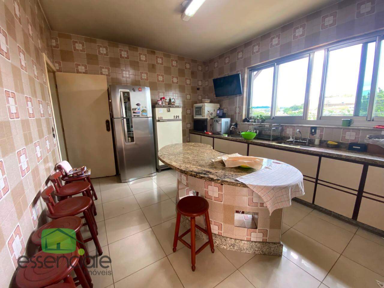 Casa com 860 m² e 4 quartos no bairro Jardim Riacho das Pedras à venda por R$ 4.000.000