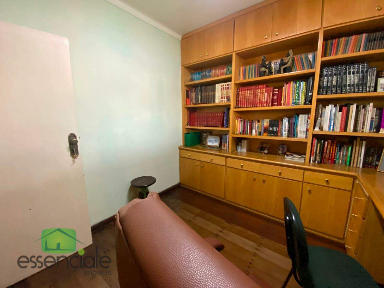 Casa com 860 m² e 4 quartos no bairro Jardim Riacho das Pedras à venda por R$ 4.000.000