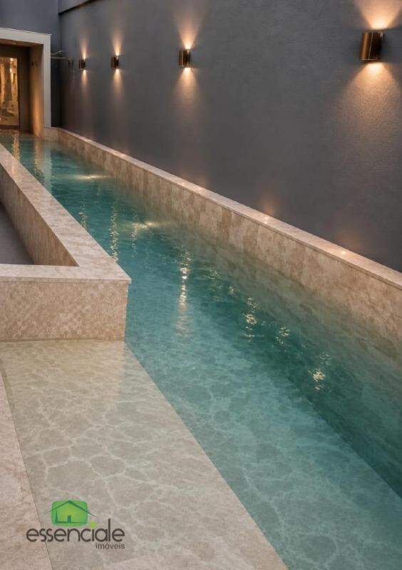 Casa com 200 m² e 4 quartos no bairro Europa à venda por R$ 1.200.000