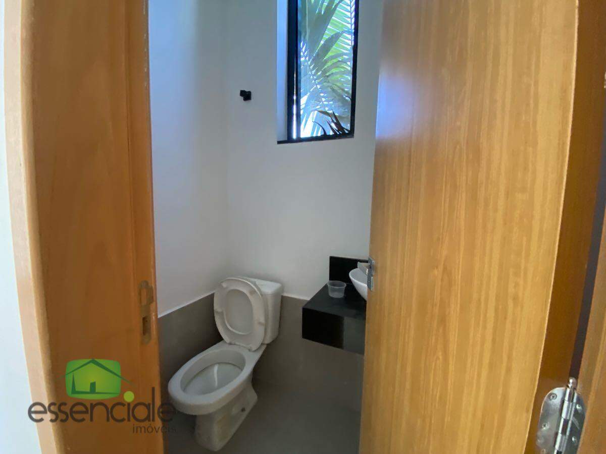 Casa com 140 m² e 3 quartos no bairro Alvorada à venda por R$ 790.000